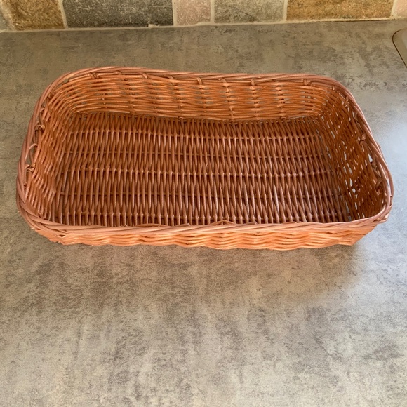 Vintage 7” x 11” Pyrex Clear Glass Pan With Woven Basket With Handles - Picture 3 of 6